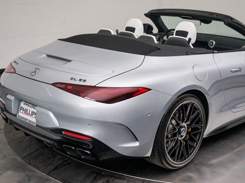 Used 2024 Mercedes-Benz SL 55 AMG 4MATIC image 19