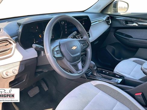 Used 2025 Chevrolet TrailBlazer LT image 13