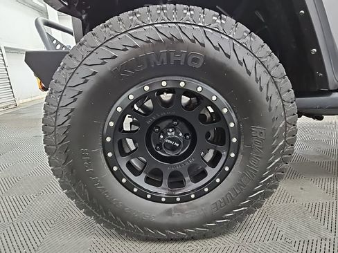 Used 2022 Jeep Gladiator Mojave w/ Trailer Tow Package image 43