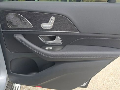 Used 2026 Mercedes-Benz GLS 450 4MATIC image 24