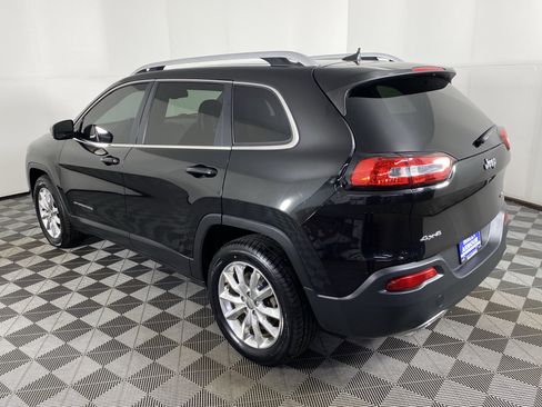 Used 2016 Jeep Cherokee Limited image 10