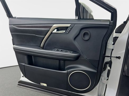 Used 2022 Lexus RX 450hL Luxury image 28