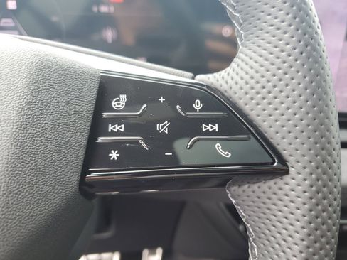 New 2025 Audi SQ6 e-tron Premium Plus AWD/4WD image 30