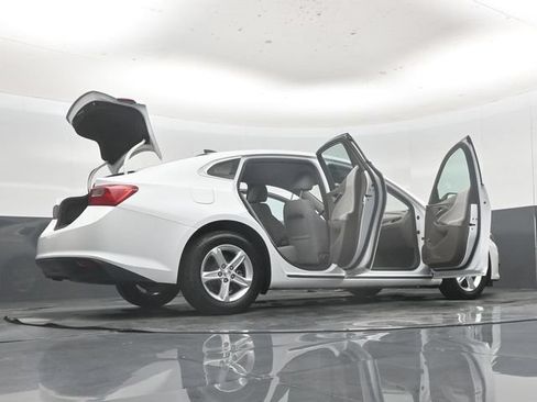 Used 2021 Chevrolet Malibu LS FWD image 60