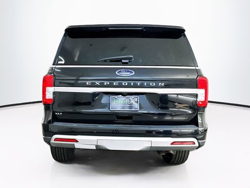 Used 2024 Ford Expedition XLT image 7