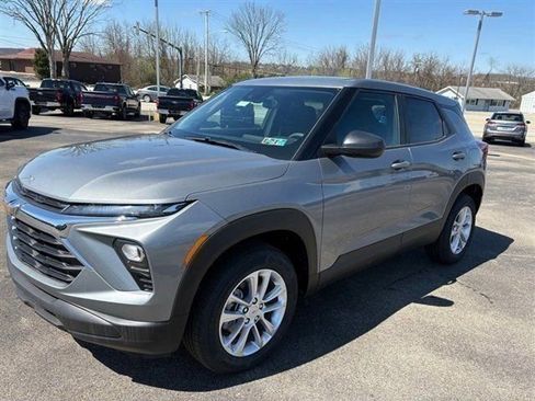 New 2026 Chevrolet TrailBlazer LS w/ LS Convenience Package AWD/4WD image 1
