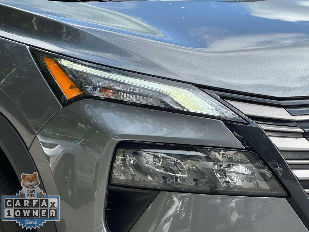 Used 2026 Nissan Rogue SV AWD/4WD image 11