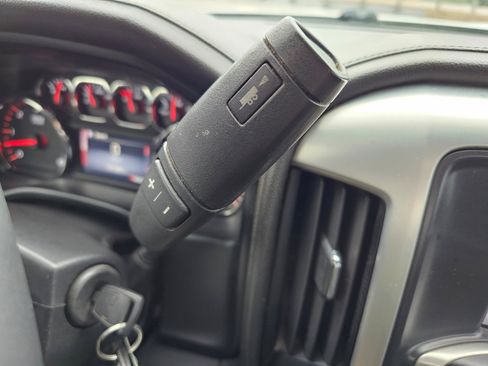 Used 2014 GMC Sierra 1500 SLE w/ SLE Value Package image 44