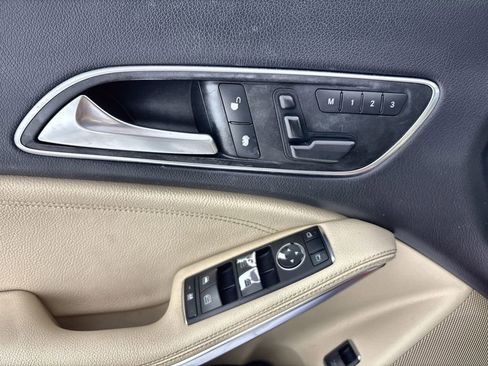 Used 2016 Mercedes-Benz CLA 250 image 15