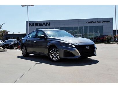 Used 2024 Nissan Altima 2.5 SV