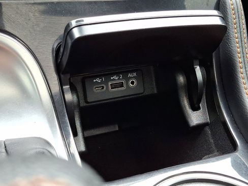 Used 2023 Nissan Maxima SR w/ Sport Mat Group FWD image 31