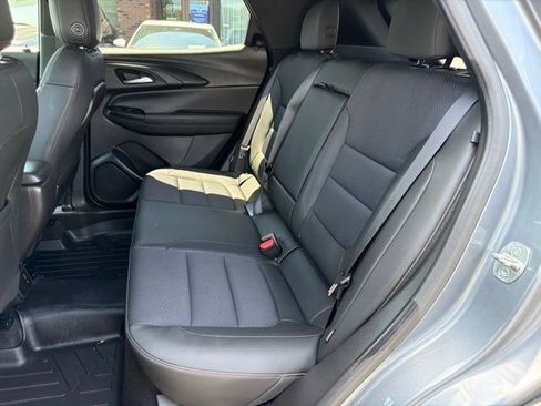 Used 2021 Chevrolet TrailBlazer RS w/ Sun and Liftgate Package AWD/4WD image 14