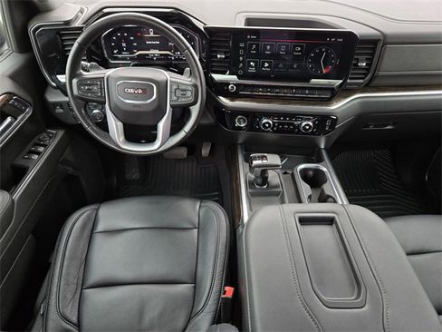 Used 2022 GMC Sierra 1500 Elevation w/ X31 Off-Road Package image 9
