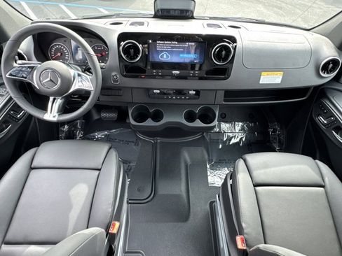 New 2026 Mercedes-Benz Sprinter 2500 image 4
