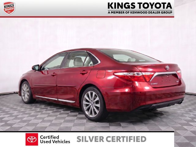 Certified 2017 Toyota Camry XLE w/ Moonroof Package FWD image 5