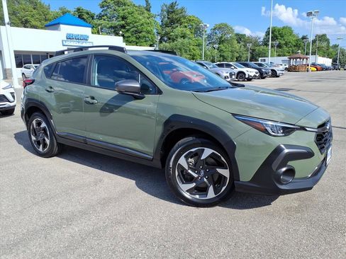 Used 2024 Subaru Crosstrek 2.5i Limited w/ Crosstrek Mirror Package AWD/4WD image 2