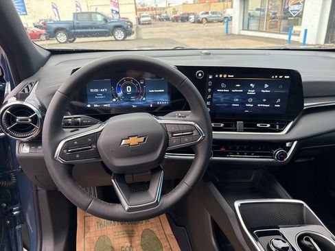 New 2026 Chevrolet Equinox LT w/ Safety and Technology Package image 21