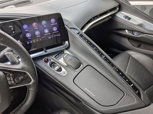 Used 2020 Chevrolet Corvette Stingray Preferred Cpe w/ 2LT Preferred Equipment Group image 19