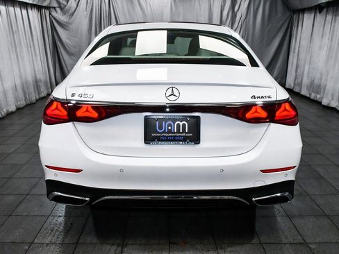 Used 2025 Mercedes-Benz E 450 4MATIC Sedan image 5