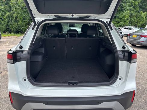 Used 2026 Volkswagen Tiguan SE AWD/4WD image 31