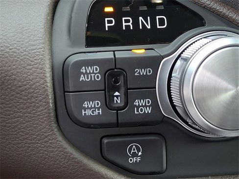 New 2026 RAM 1500 Laramie w/ Trailer Tow Group image 20