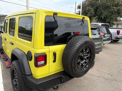 Used 2023 Jeep Wrangler Unlimited Sport w/ Sun And Sound Package AWD/4WD image 6