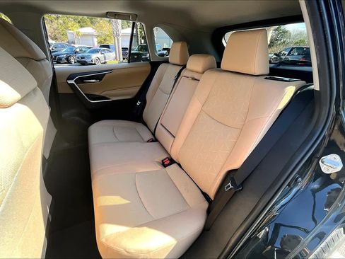 Used 2019 Toyota RAV4 XLE w/ Convenience Package image 20