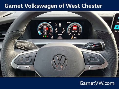 New 2026 Volkswagen Tiguan SE R-Line FWD image 9