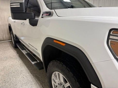 Used 2023 GMC Sierra 2500 SLT w/ SLT Premium Package AWD/4WD image 9