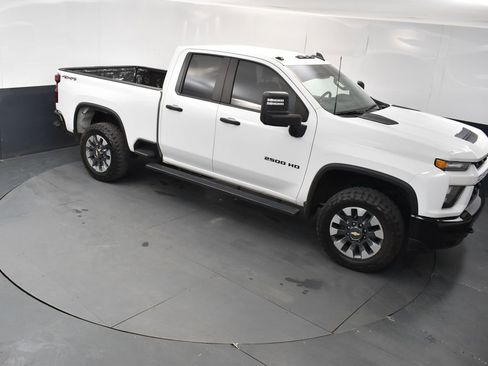 Used 2021 Chevrolet Silverado 2500 Custom w/ Custom Value Package AWD/4WD image 26