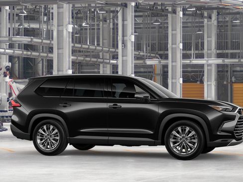 New 2026 Toyota Grand Highlander Platinum image 13