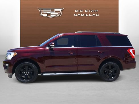 Used 2021 Ford Expedition XLT RWD image 2
