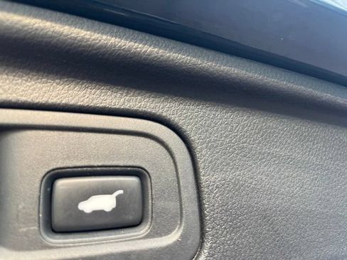 Used 2016 Honda Pilot Elite image 18