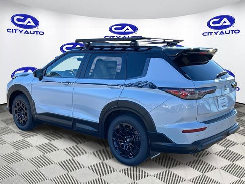 New 2026 Mitsubishi Outlander AWD image 5