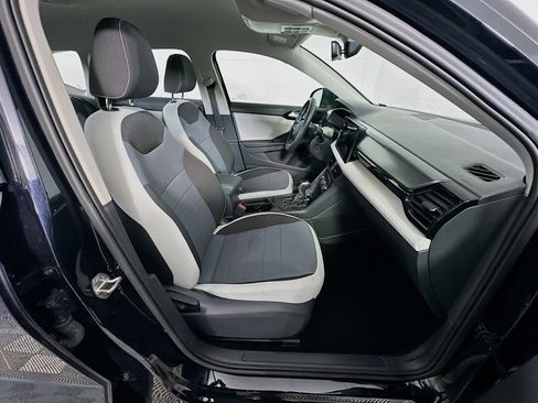 Used 2025 Volkswagen Taos S image 29