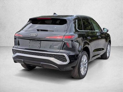 New 2026 Audi Q3 quattro 2.0T AWD/4WD image 2