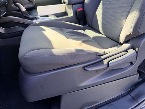 Used 2025 Nissan Frontier S w/ S Utility Package image 14