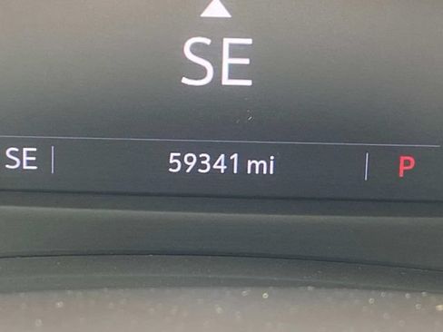 Used 2023 Cadillac XT4 Luxury FWD image 18