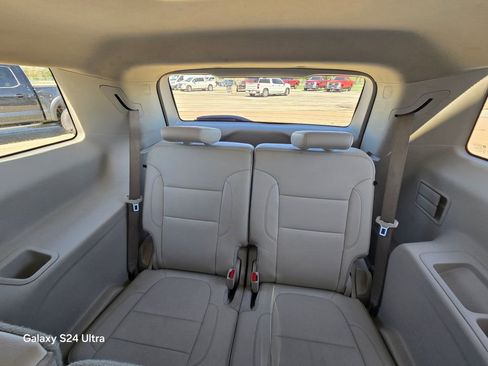 Used 2023 GMC Acadia Denali FWD image 17