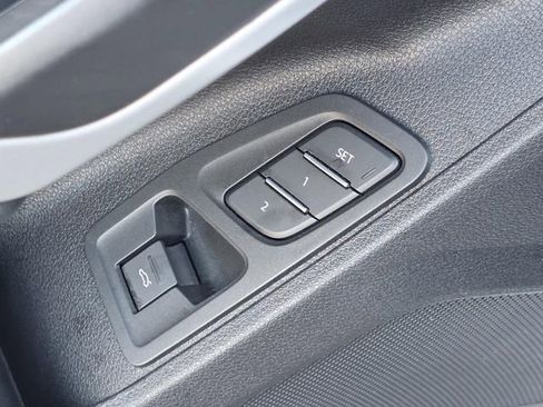 Used 2024 Audi Q3 2.0T Premium image 34