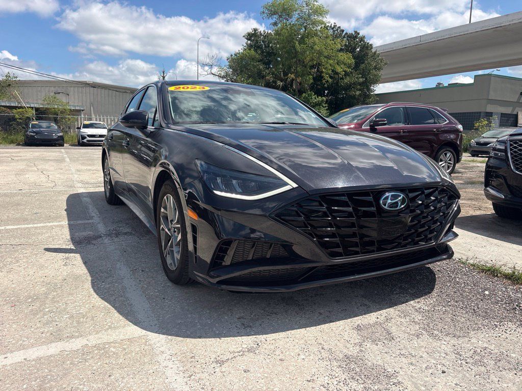 Used 2023 Hyundai Sonata SEL FWD image 1