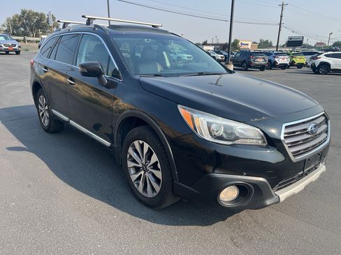 Used 2017 Subaru Outback 3.6R Touring w/ Popular Package #5A AWD/4WD image 3