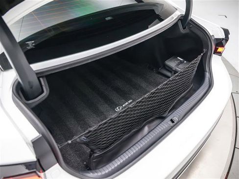 Used 2024 Lexus RC F w/ Premium Package image 33