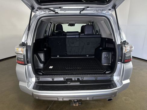 Used 2022 Toyota 4Runner TRD Off-Road Premium w/ TRD Black Wheel Package (TMS) AWD/4WD image 15