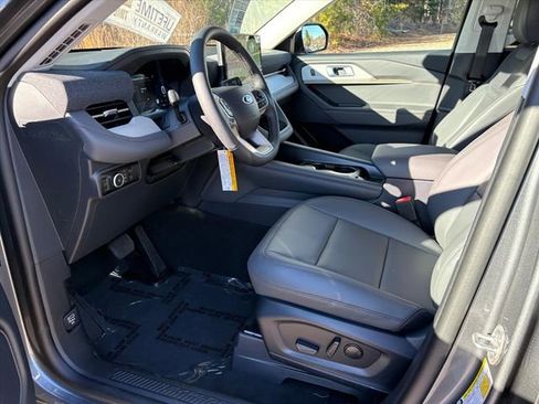 New 2026 Ford Explorer Active w/ Active Comfort Package image 15