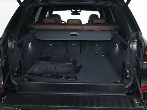 Certified 2025 BMW X5 M60i AWD/4WD image 32