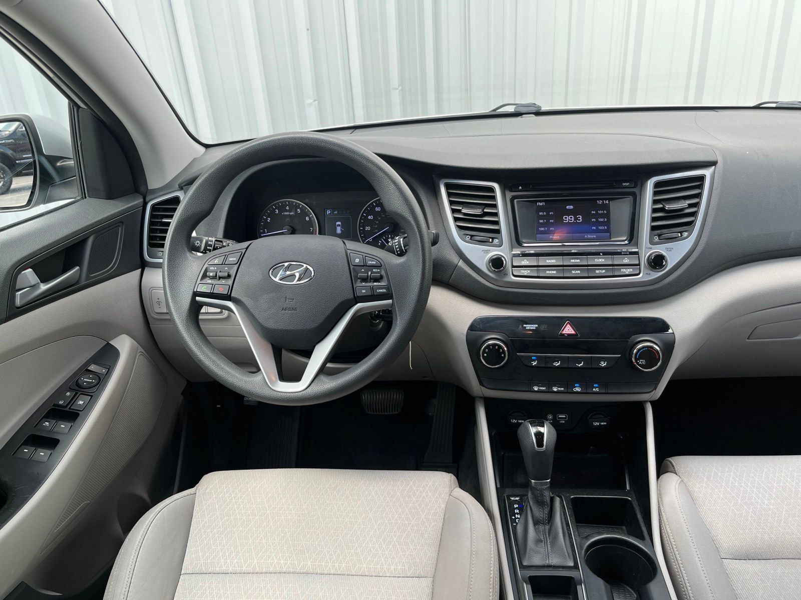 Used 2016 Hyundai Tucson SE w/ Option Group 02 FWD image 23