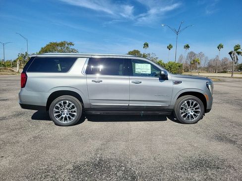 New 2026 GMC Yukon XL Denali image 4