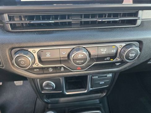 Used 2024 Jeep Wrangler Sport AWD/4WD image 17