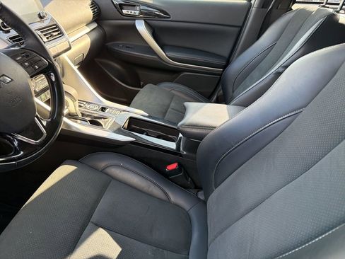 Used 2025 Mitsubishi Eclipse Cross SE AWD/4WD image 4